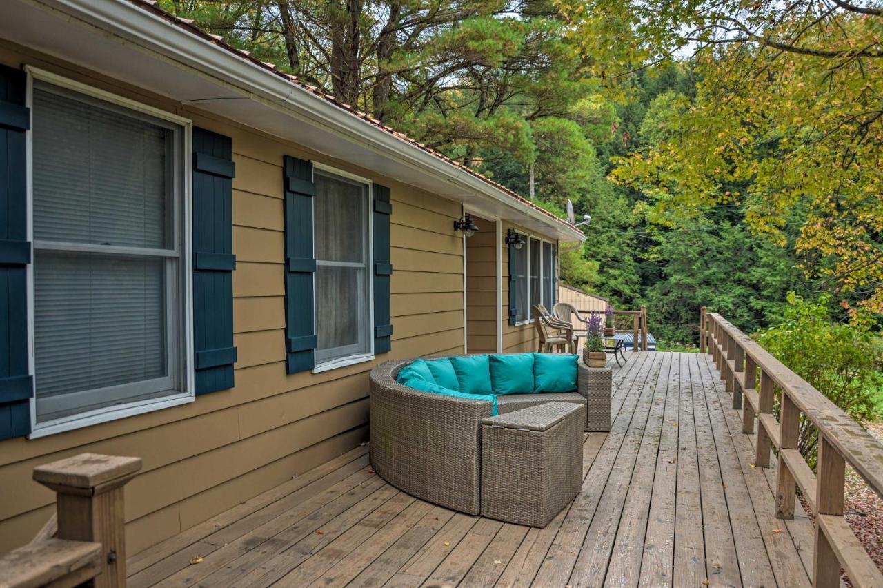Great Valley Home With On-Site Pond, 7 Mi To Skiing! Exterior photo